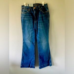 Wrangler women’s retro fit boot cut size 30x 32 never been worn
